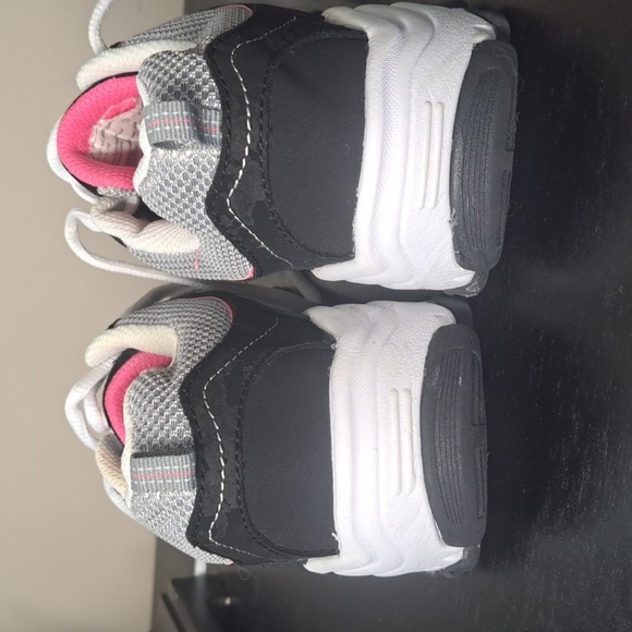 Champion Women's Margaret Running Shoe Pink and Black Size 7.5 - Picture 4 of 16